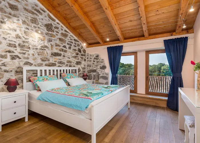 3 Bedroom Beautiful In * Ruzici (Primorje-Gorski Kotar)