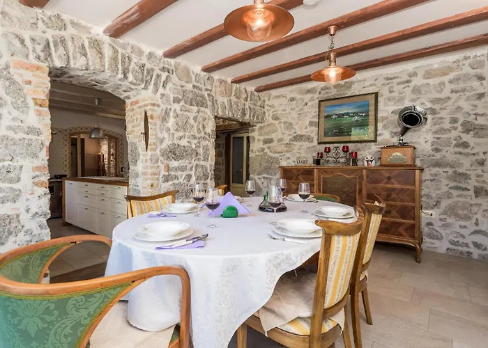 3 Bedroom Beautiful In