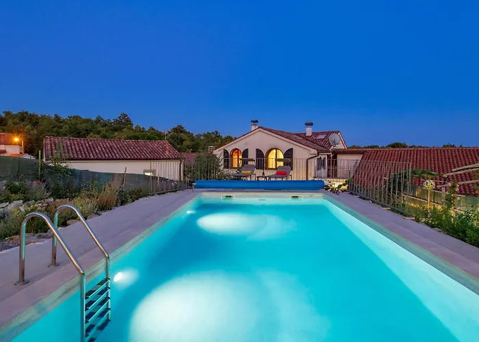 3 Bedroom Beautiful In Feriehus *
