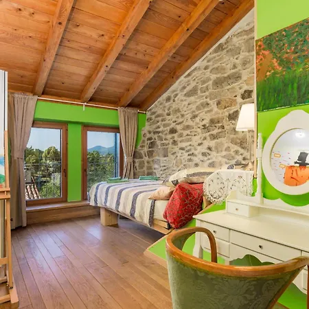 Lovely In Ruzici With Wifi