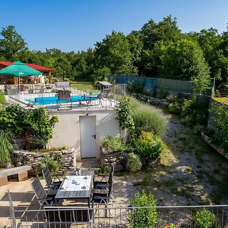 Holiday home Lovely In Ruzici With Wifi