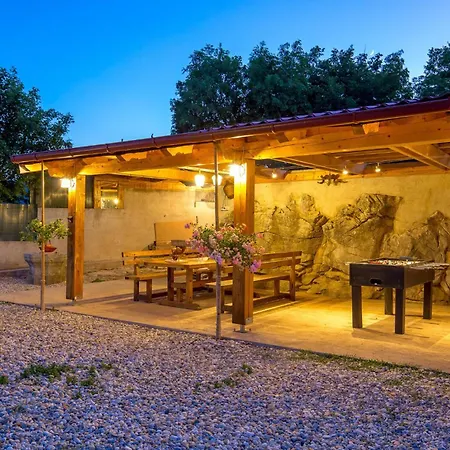 Lovely In Ruzici With Wifi Holiday home *