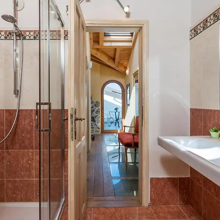 Holiday home Lovely In Ruzici With Wifi