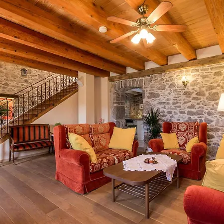 Holiday home Lovely In Ruzici With Wifi *