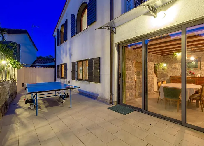 3 Bedroom Beautiful In Hébergement de vacances