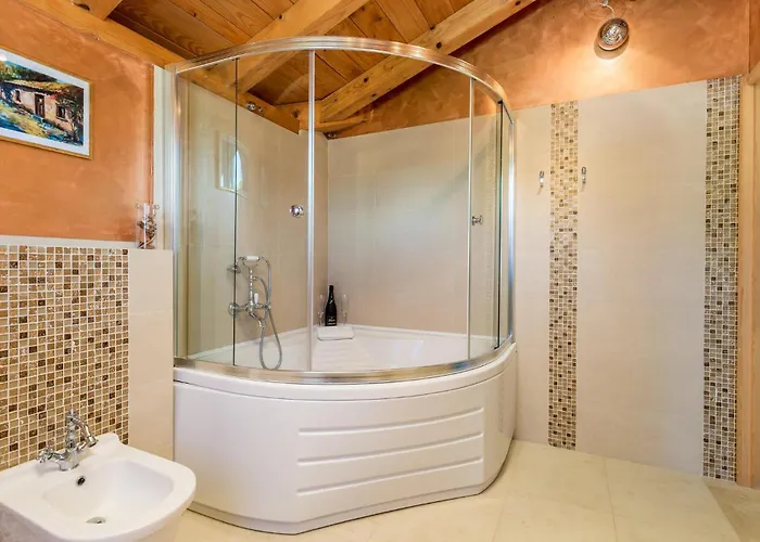 3 Bedroom Beautiful In Ruzici (Primorje-Gorski Kotar)
